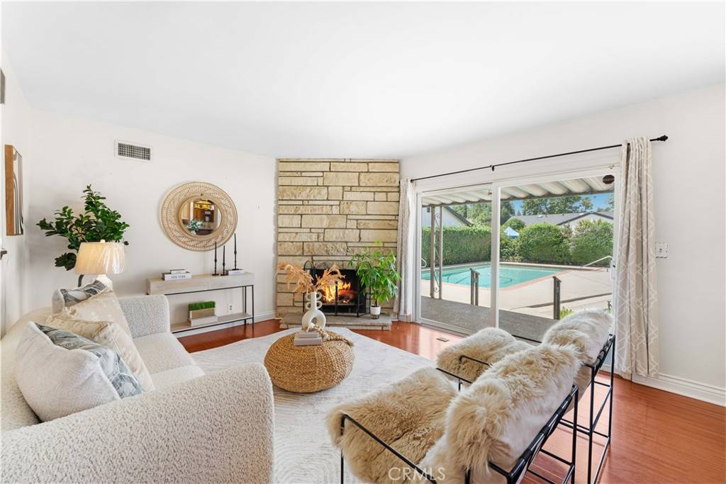 Northridge, CA 91324,18633 Gledhill Street