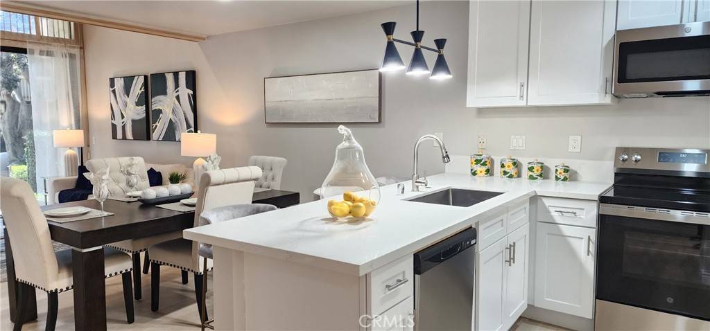 Irvine, CA 92620,77 Lakepines