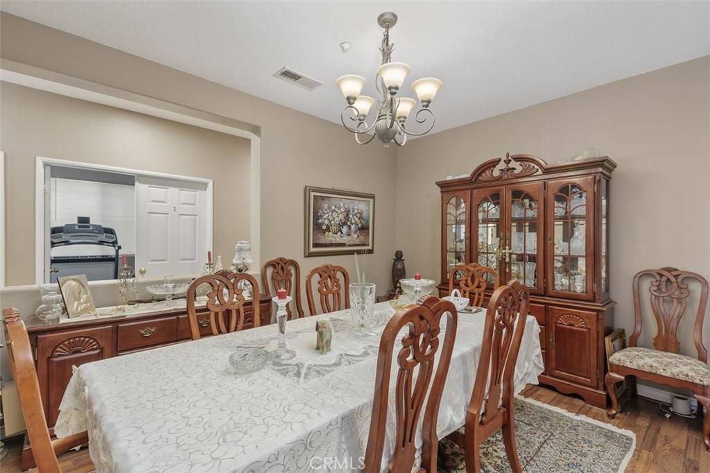Fontana, CA 92336,15691 Cherry Leaf LN