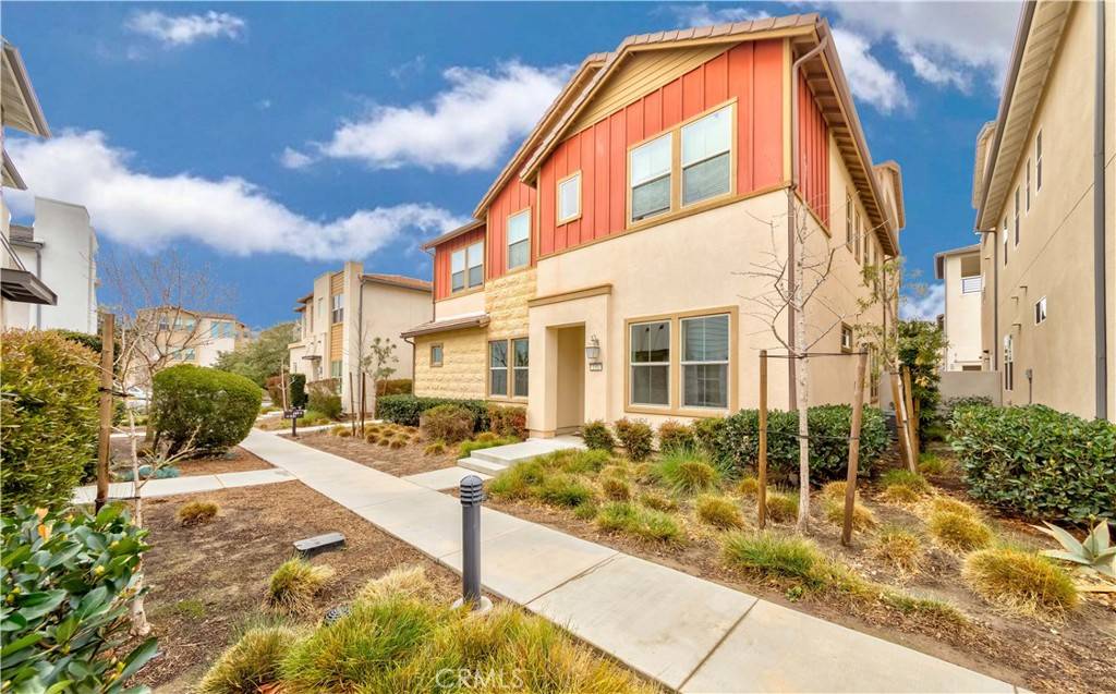 Irvine, CA 92618,191 Frame