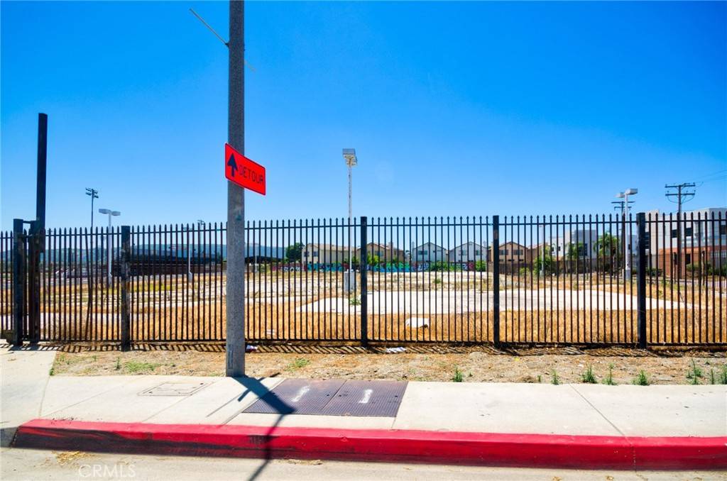 El Monte, CA 91732,12432 Valley BLVD