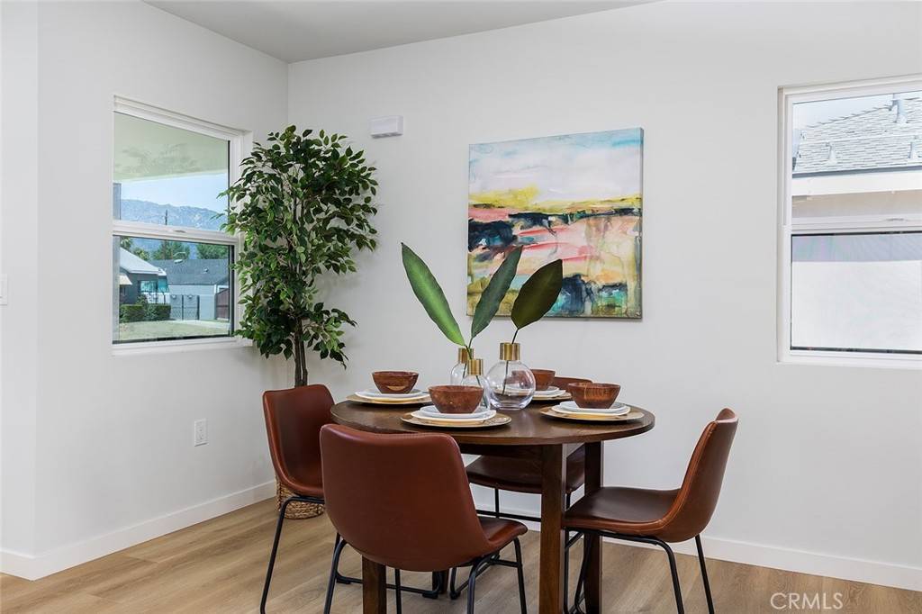 Monrovia, CA 91016,228 Avora ST