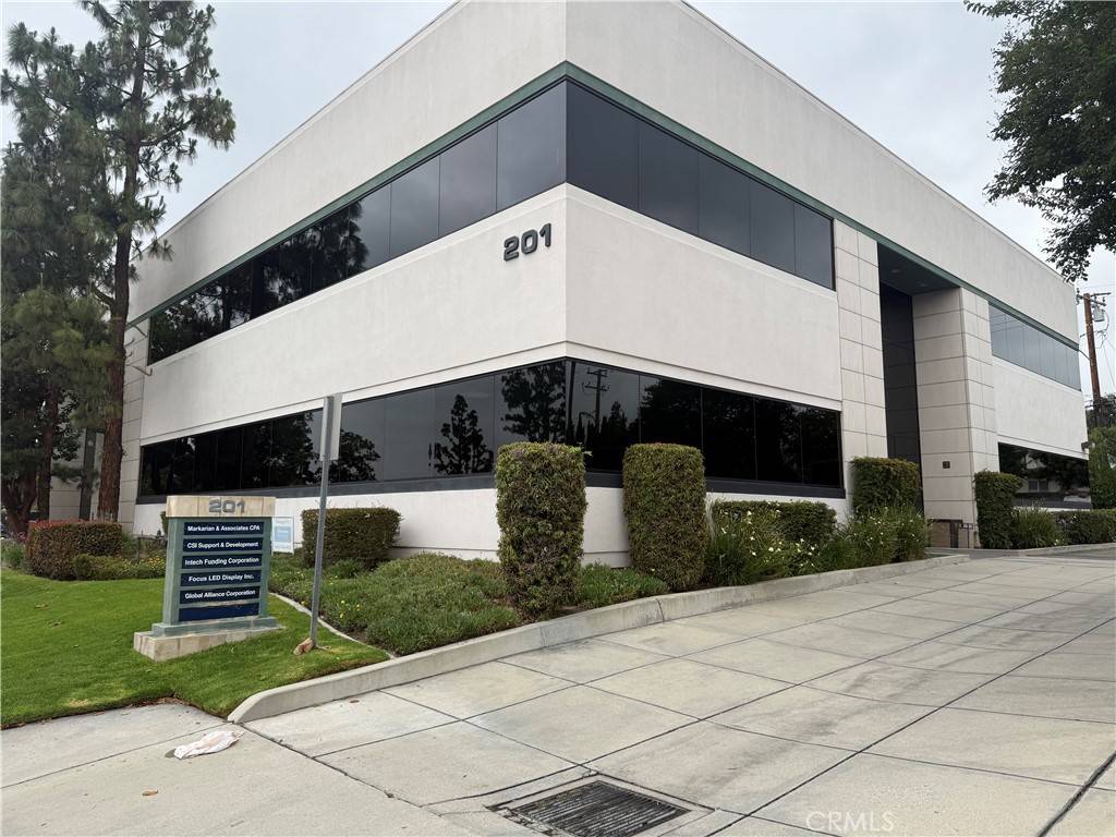 Monrovia, CA 91016,201 E Huntington DR