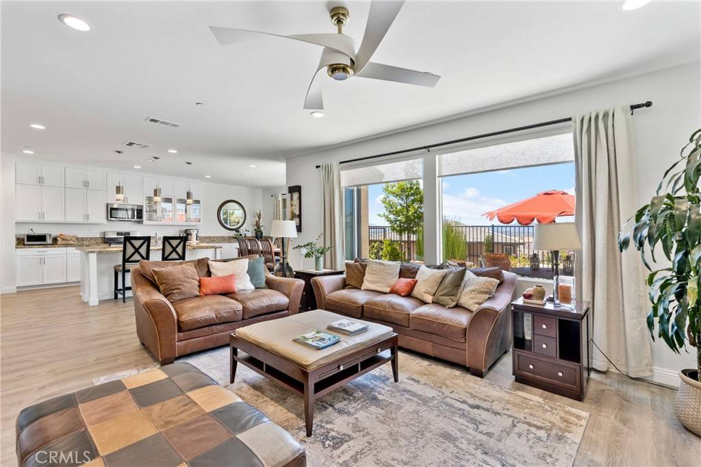 Saugus, CA 91350,18106 Meridian LN