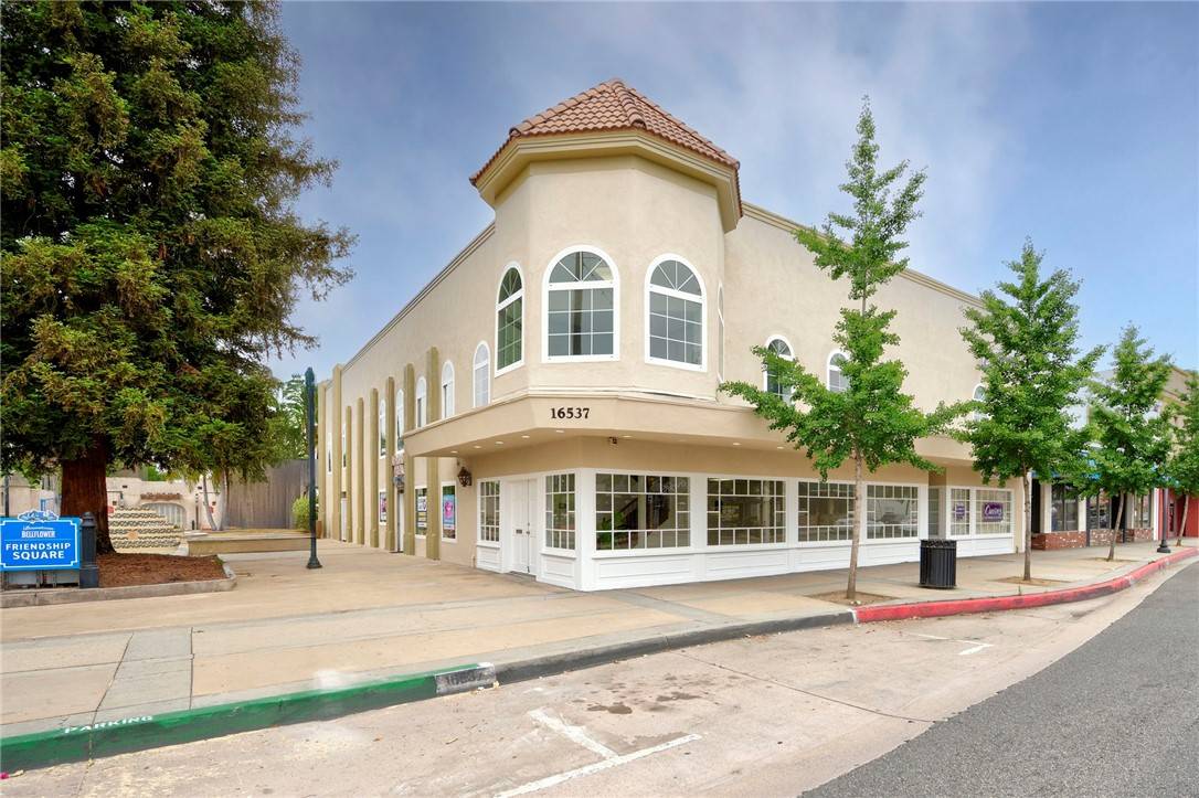 Bellflower, CA 90706,16537 Bellflower BLVD #A