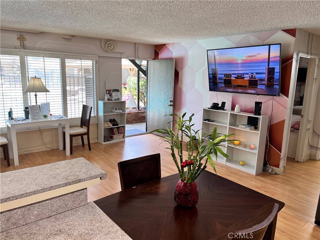Lawndale, CA 90260,4633 Marine AVE #107