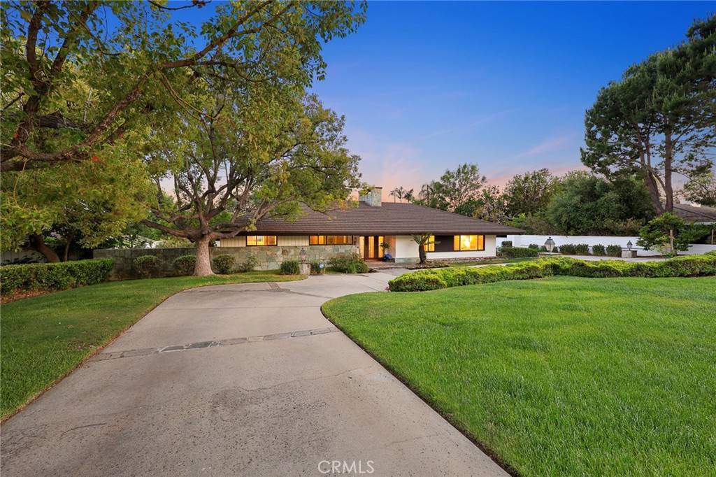 Arcadia, CA 91006,738 Hampton RD