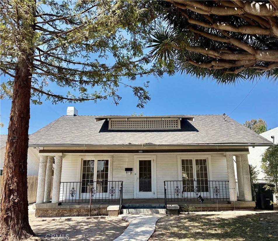 Santa Paula, CA 93060,542 Ojai RD
