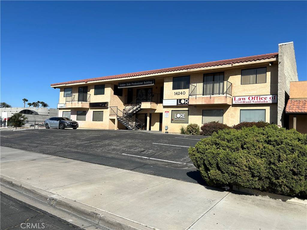 Victorville, CA 92395,14240 St Andrews DR