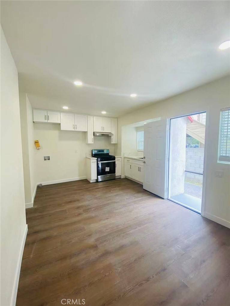 Monrovia, CA 91016,920 W Olive AVE #1