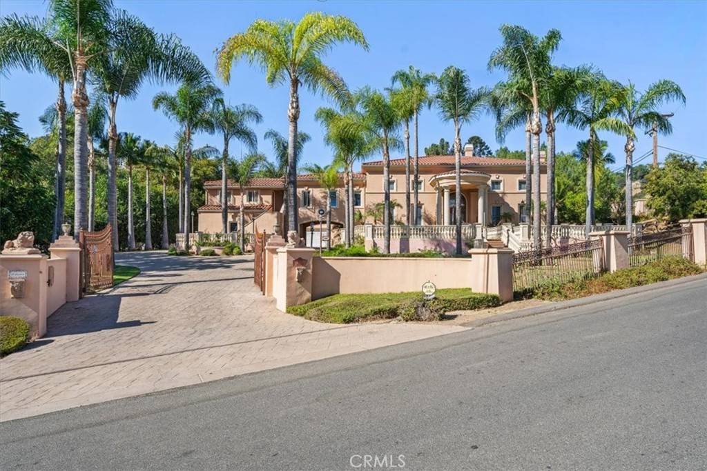 La Habra Heights, CA 90631,1573 Nabal RD
