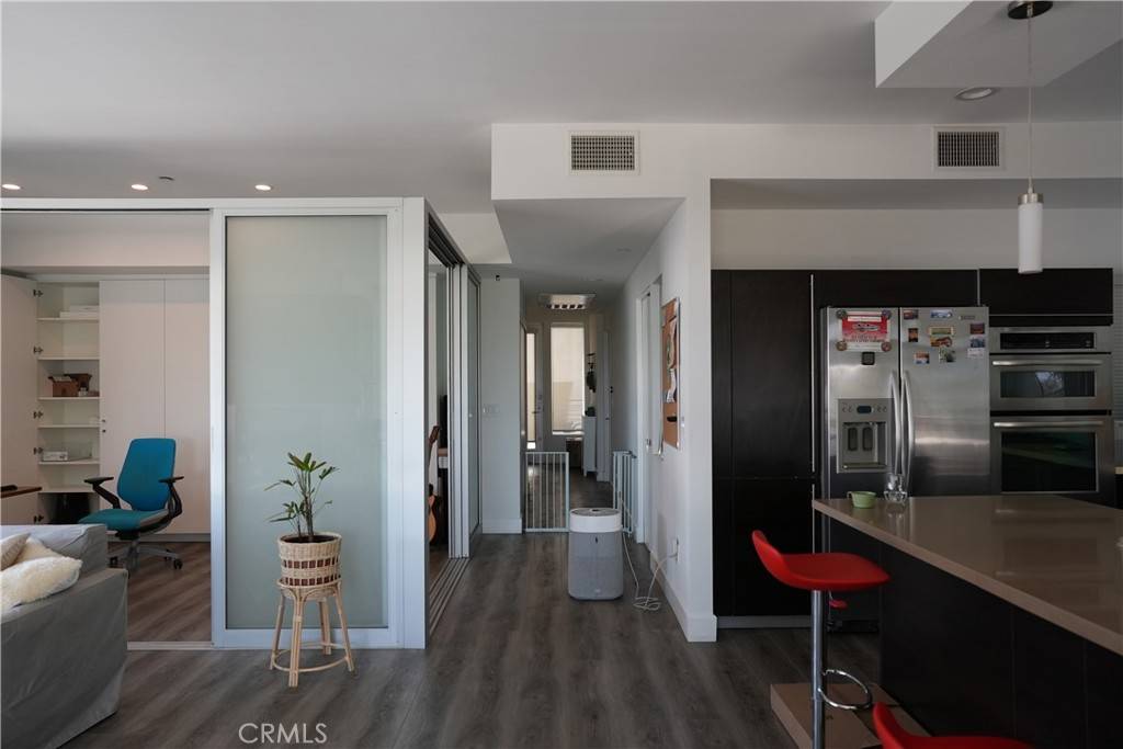 West Hollywood, CA 90046,1250 N Harper AVE #413
