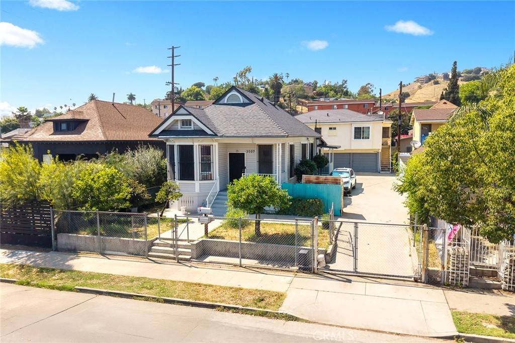 Los Angeles, CA 90065,3507 Arroyo Seco Ave