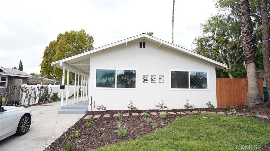 San Dimas, CA 91773,521 W 3rd ST