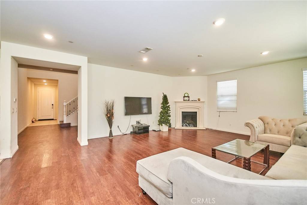 Eastvale, CA 92880,13288 Cactus Flower ST
