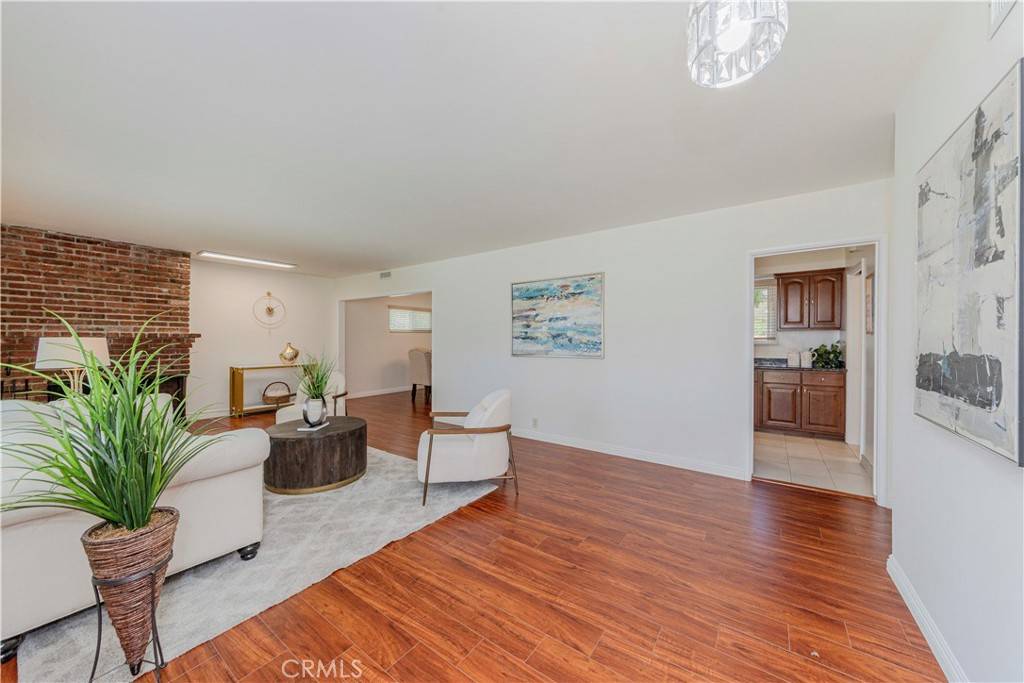 Glendora, CA 91741,405 W Virginia AVE