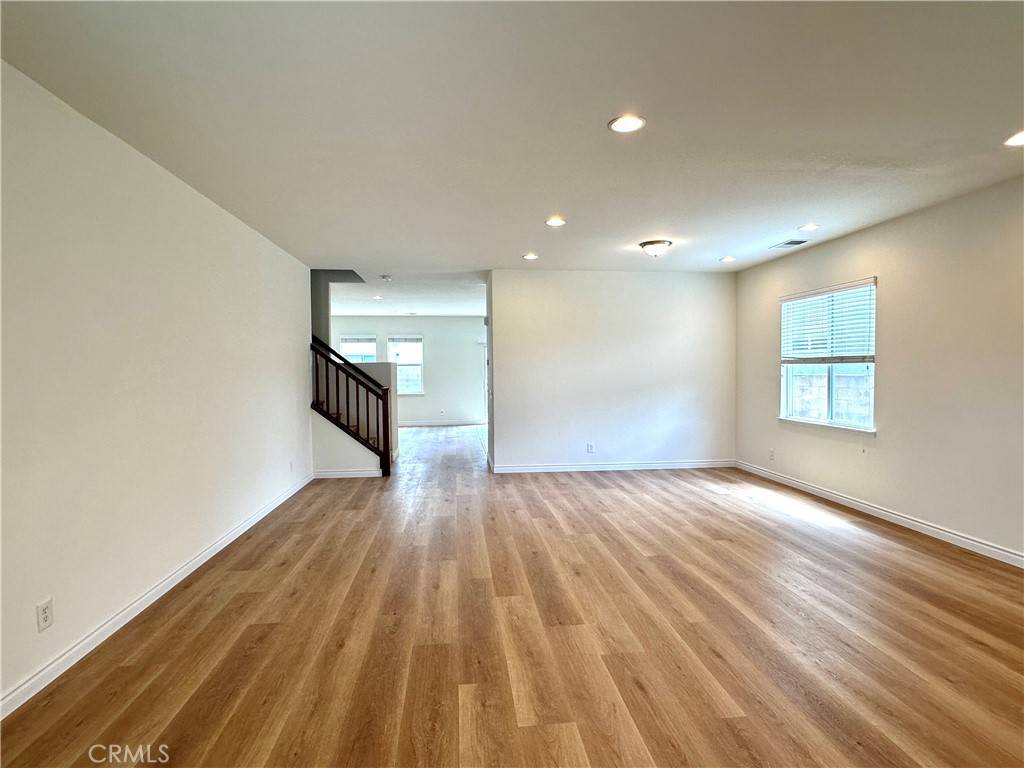 Eastvale, CA 92880,6542 Gladiola ST