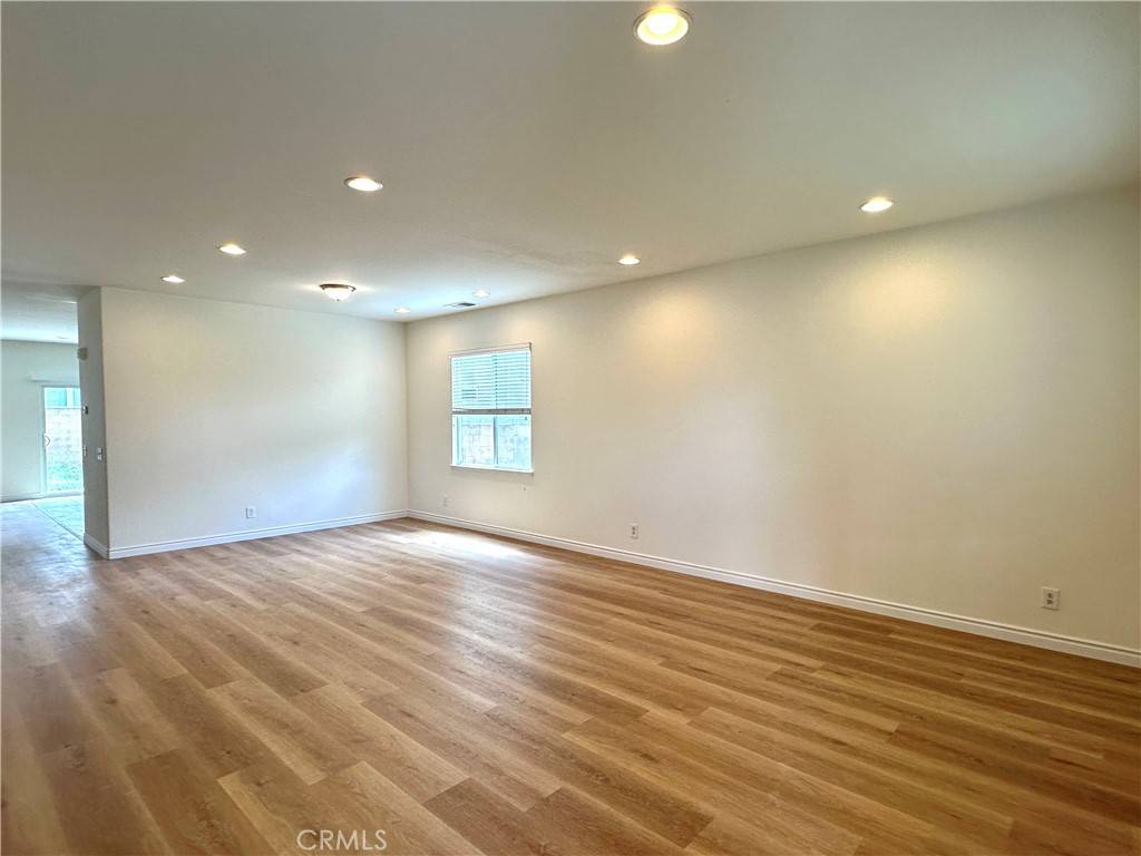 Eastvale, CA 92880,6542 Gladiola ST