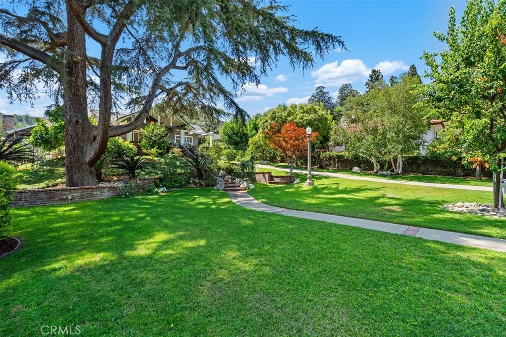 Monrovia, CA 91016,357 N Mayflower AVE
