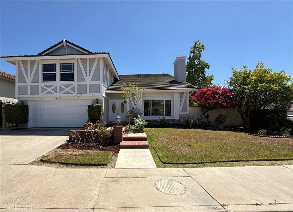 Yorba Linda, CA 92886,5225 Via Azafran