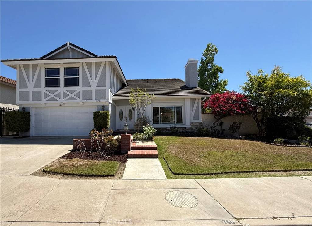 Yorba Linda, CA 92886,5225 Via Azafran