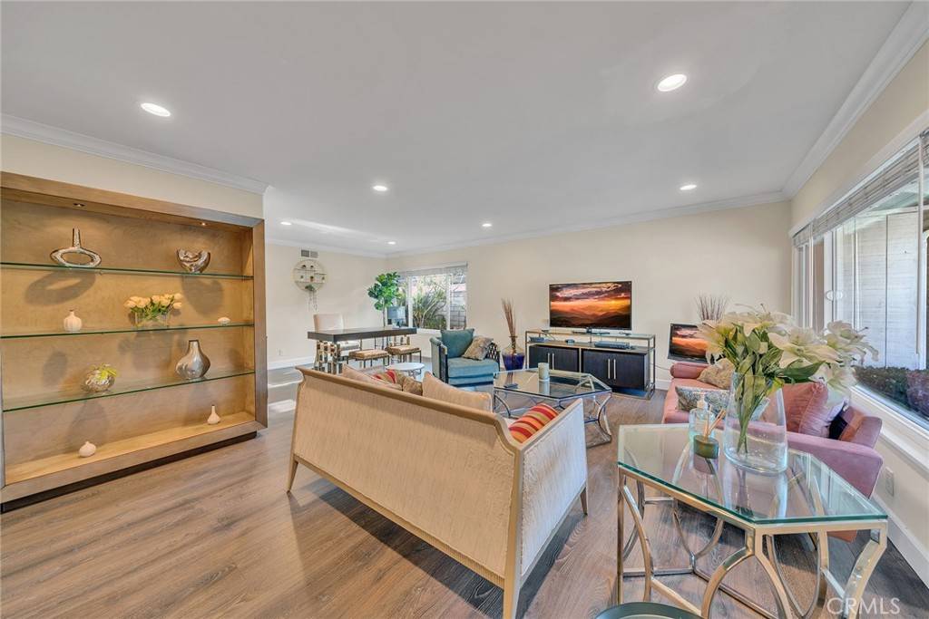 La Habra, CA 90631,761 W Country Hills DR