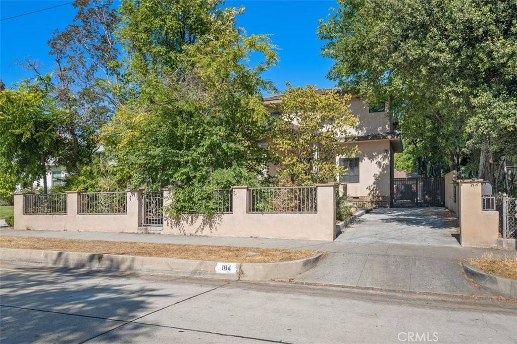Pasadena, CA 91107,184 S Altadena DR