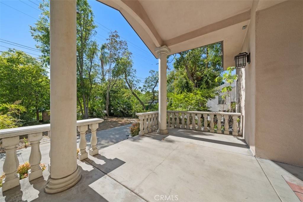 Pasadena, CA 91107,184 S Altadena DR