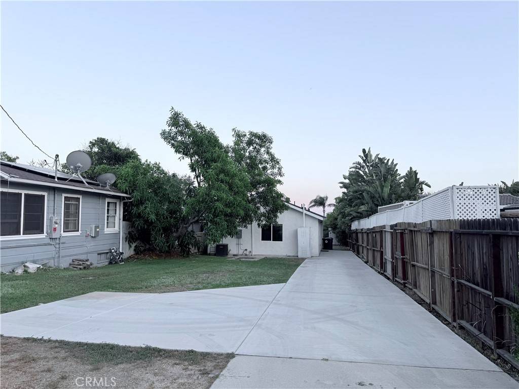 Upland, CA 91784,512 W 21st ST #B