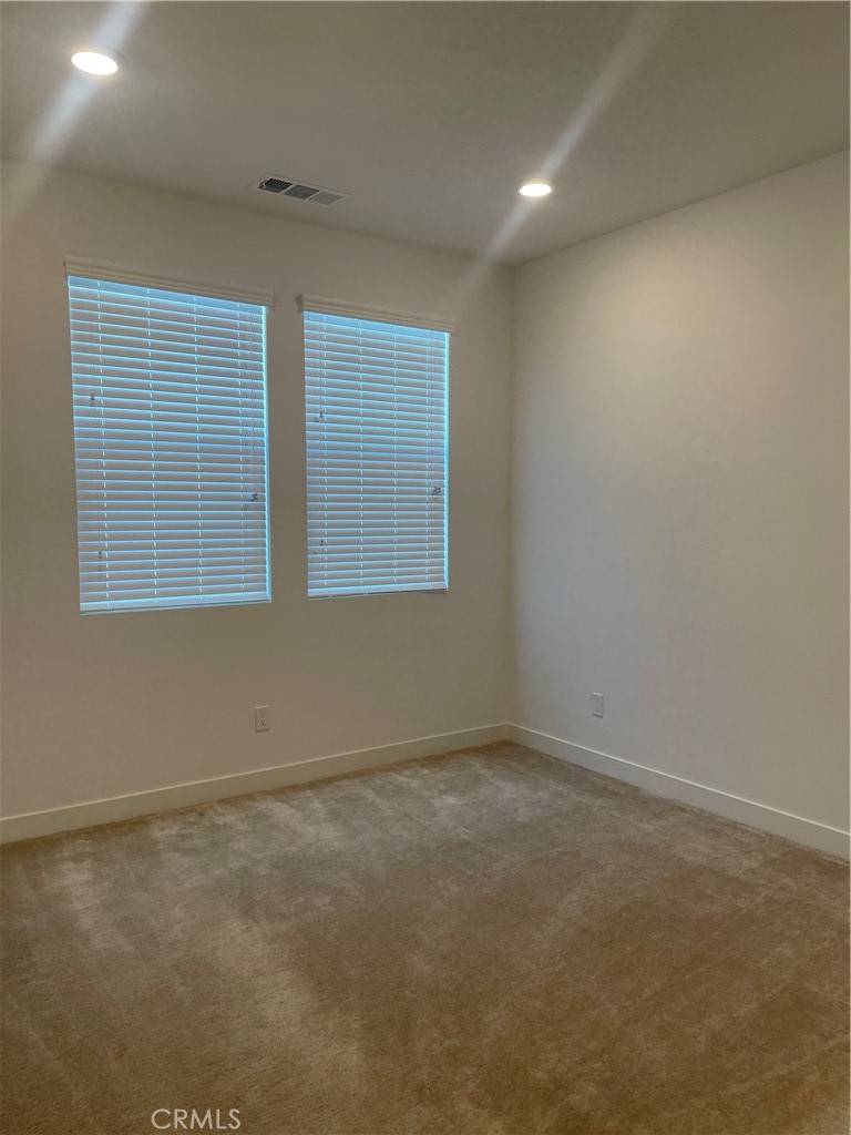 Montebello, CA 90640,415 Mulberry LN