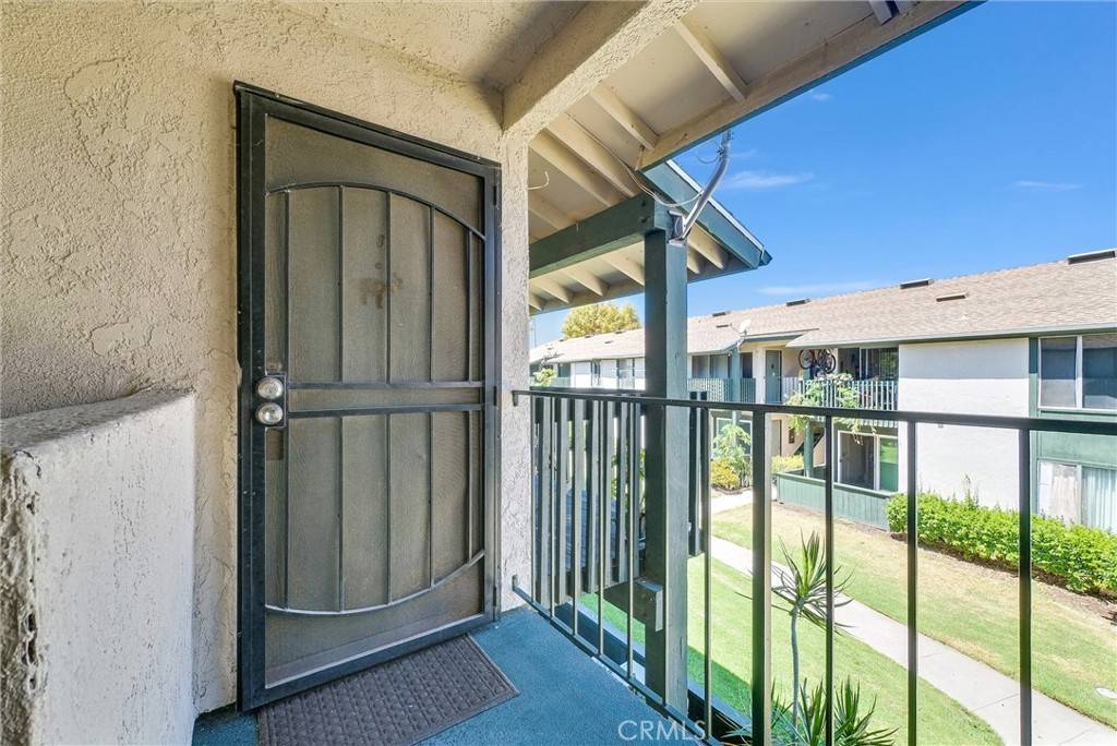 Lake Forest, CA 92630,23276 Orange AVE #8
