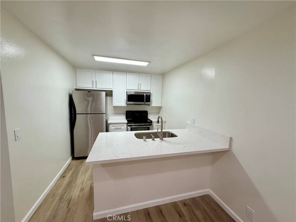Los Angeles, CA 90042,5850 Benner St #103