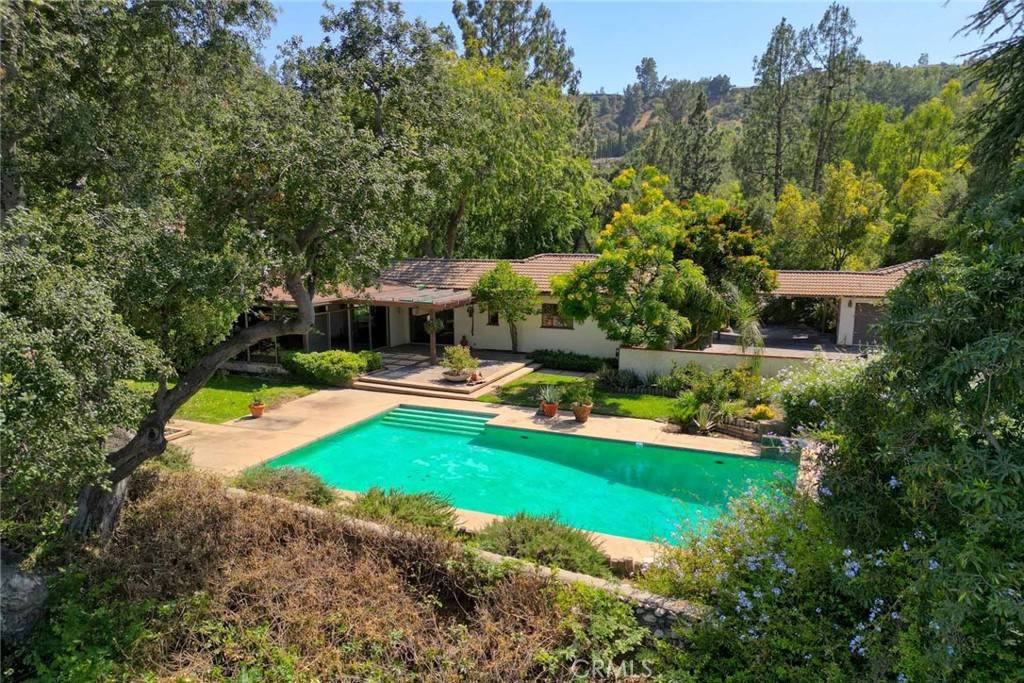 Pasadena, CA 91105,1075 Pine Oak LN