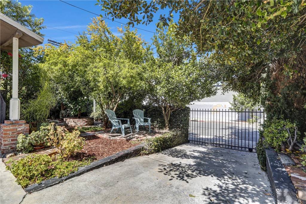Los Angeles, CA 90041,1454 N Avenue 46