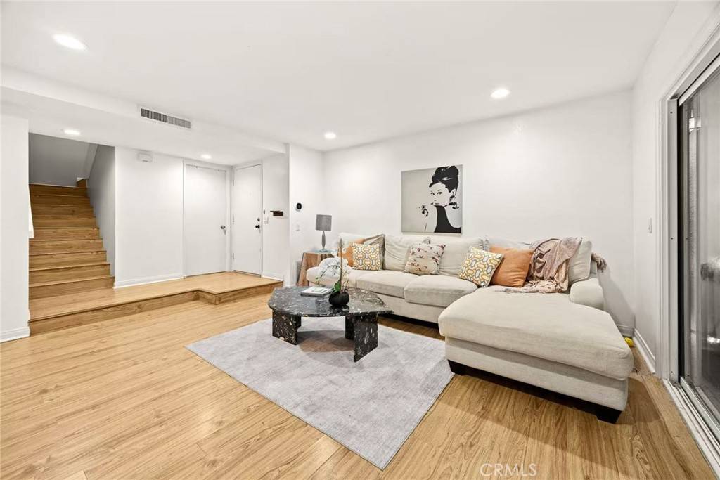 Fullerton, CA 92831,1696 Shady Brook DR #14
