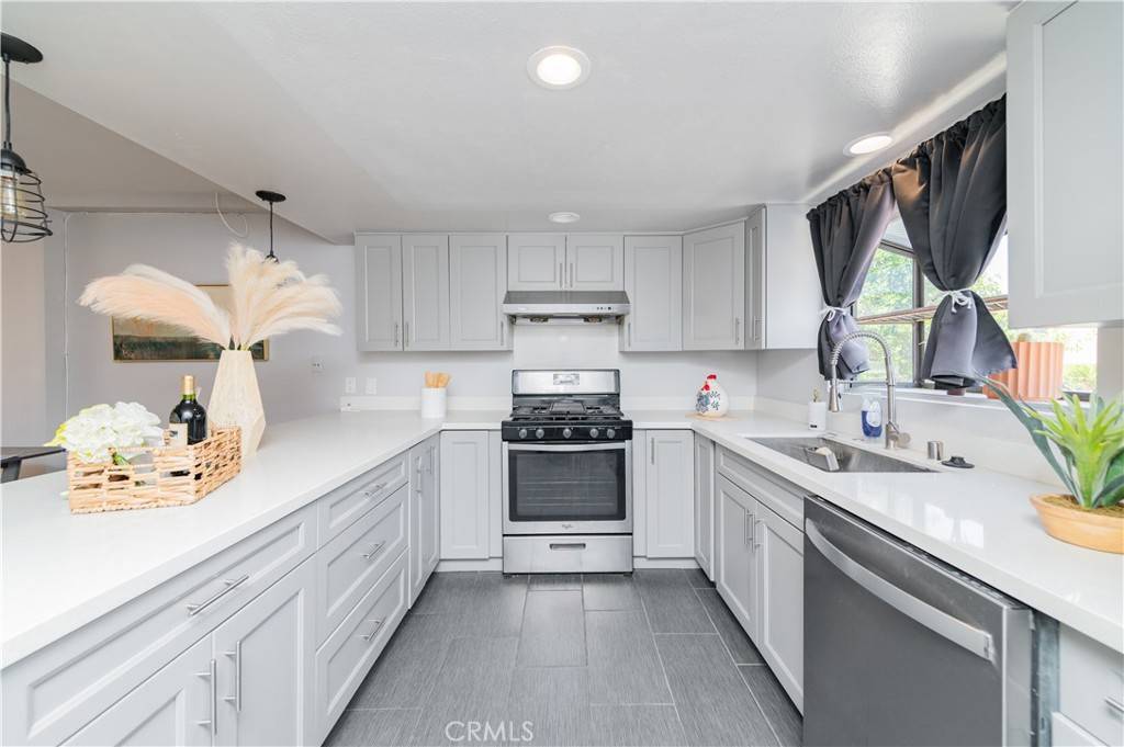Arcadia, CA 91007,1223 S Golden West AVE #F
