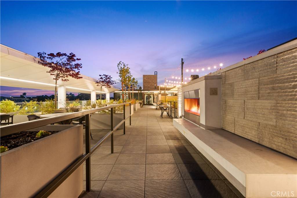 Pasadena, CA 91101,709 E Walnut ST #227