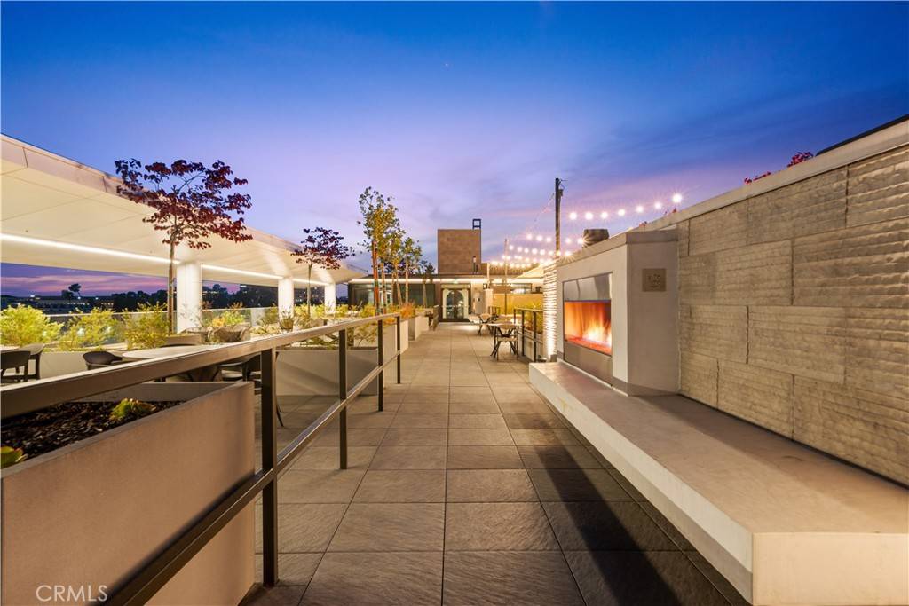 Pasadena, CA 91101,709 E Walnut ST #219