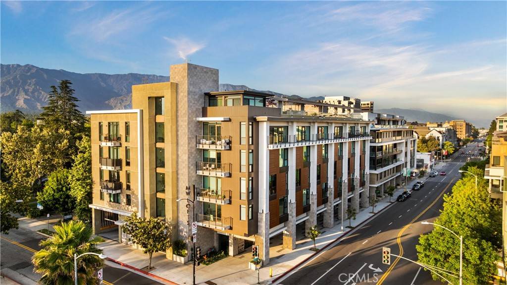 Pasadena, CA 91101,709 E Walnut ST #219