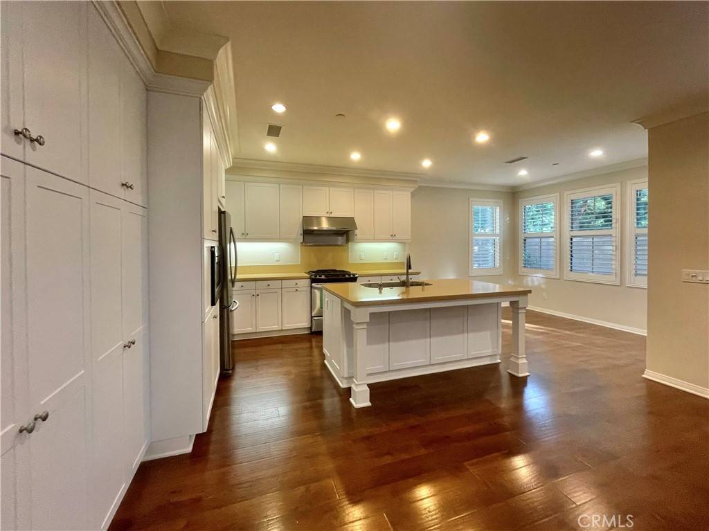Irvine, CA 92620,22 Larkfield