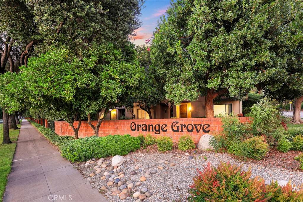 Pasadena, CA 91103,242 N ORANGE GROVE BLVD