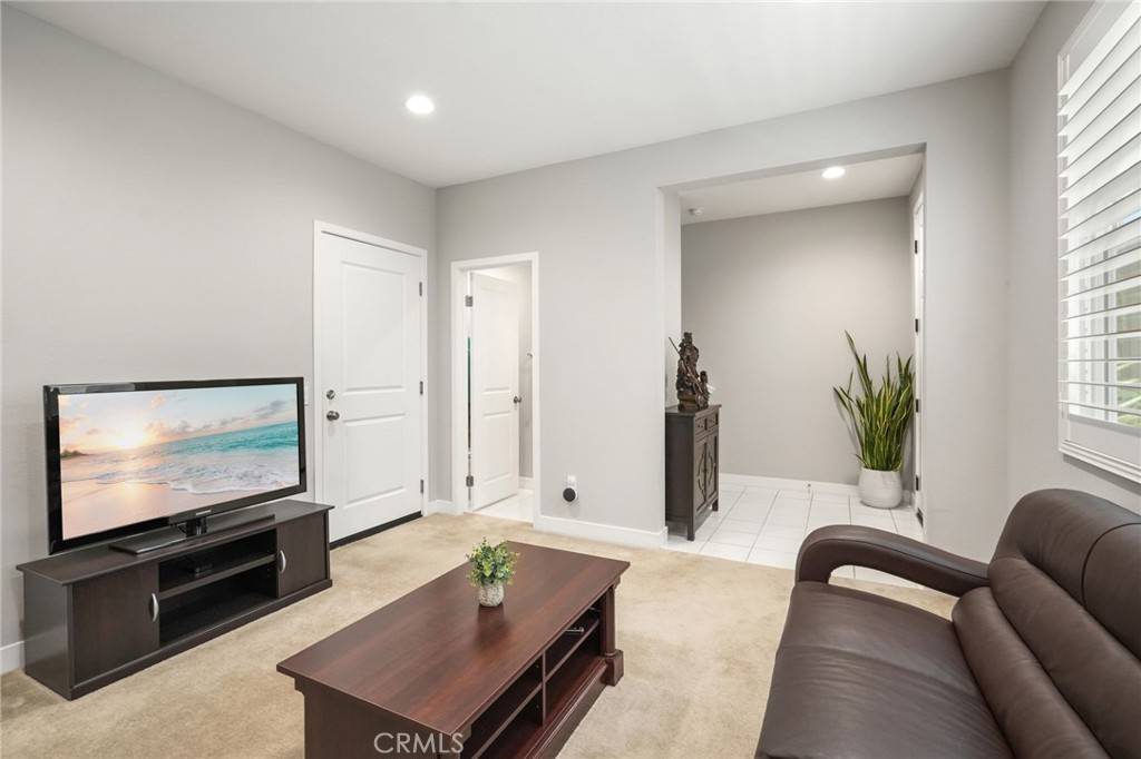 Glendora, CA 91741,627 W Foothill BLVD #36