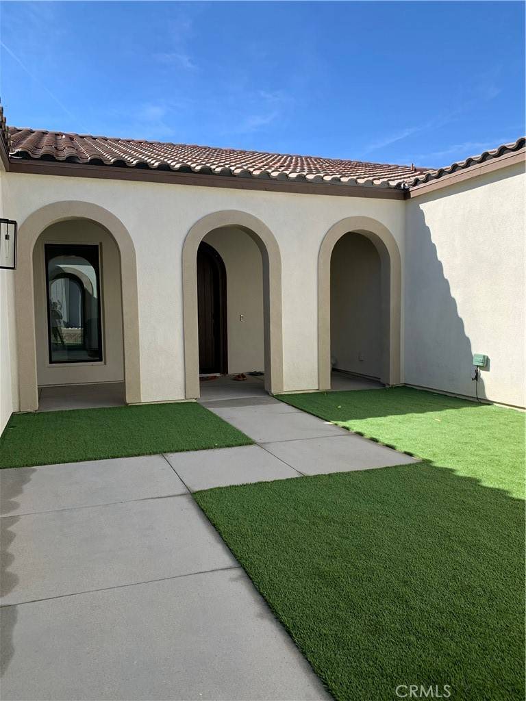 Silverado, CA 92676,18431 Boulder blf