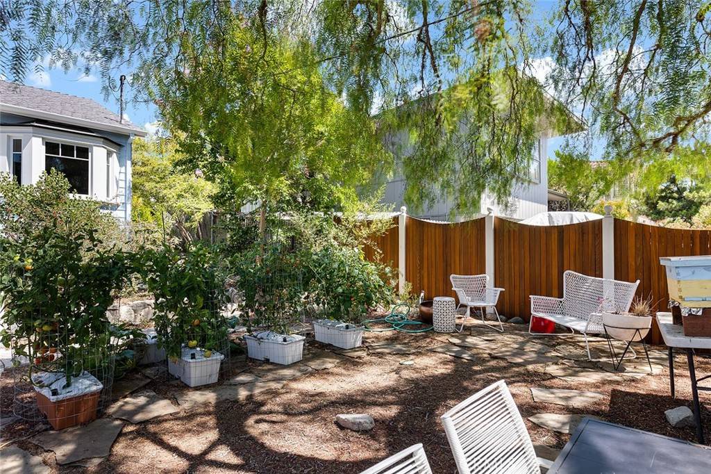 Tujunga, CA 91042,10522 Fernglen AVE