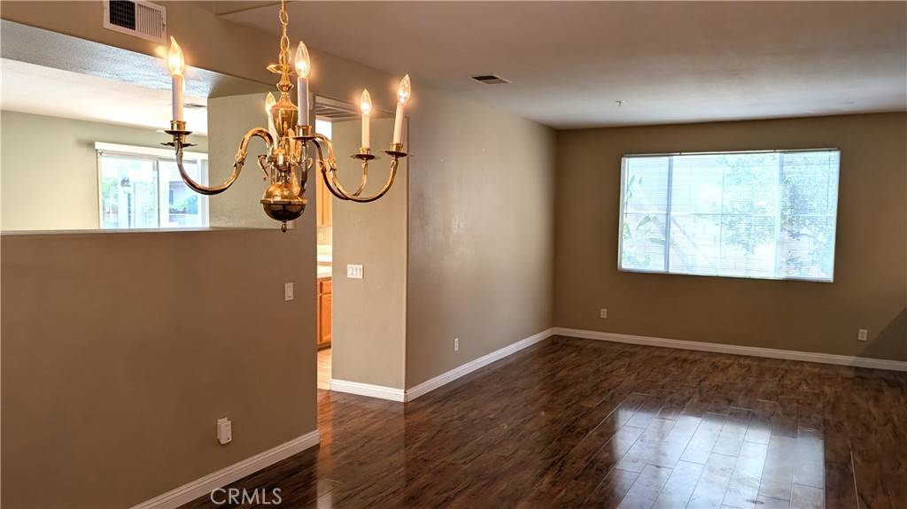 Fontana, CA 92336,5900 Sawgrass WAY