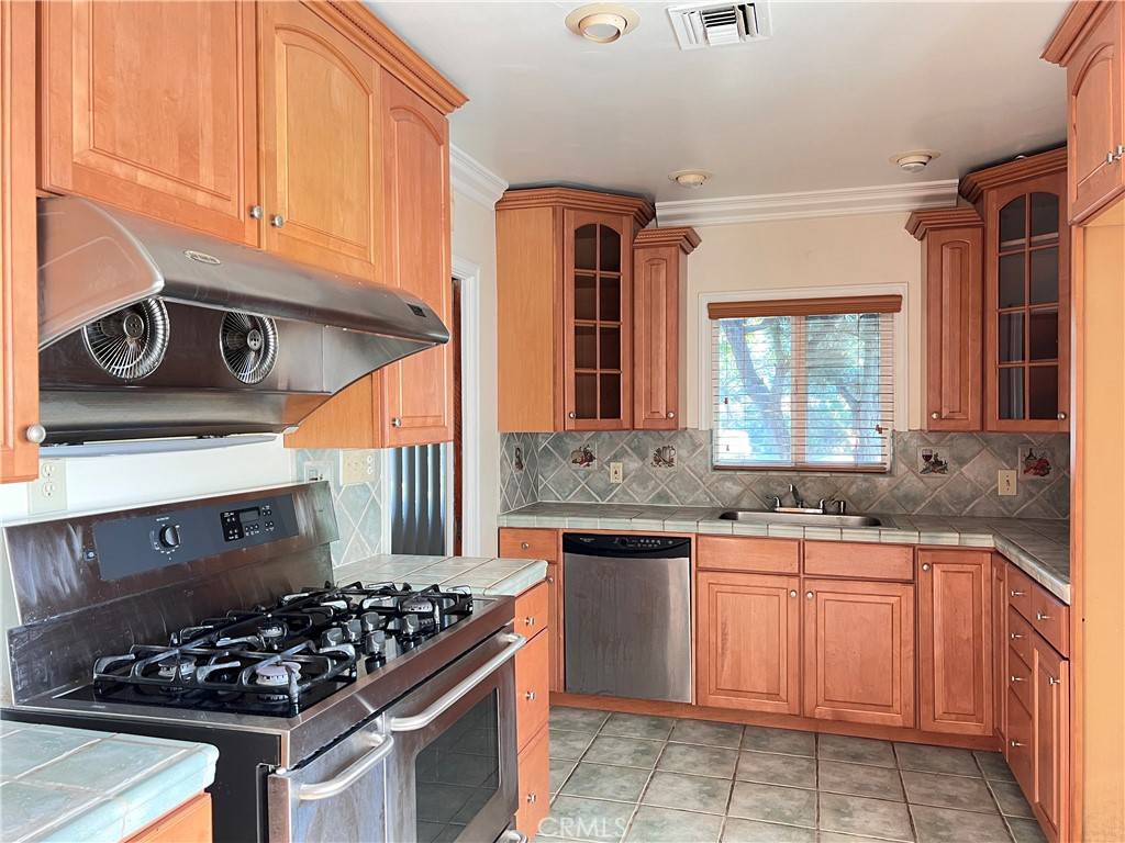 San Gabriel, CA 91775,8232 Longden AVE
