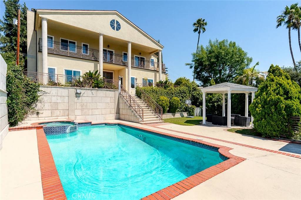 Glendale, CA 91206,688 Glenmore BLVD