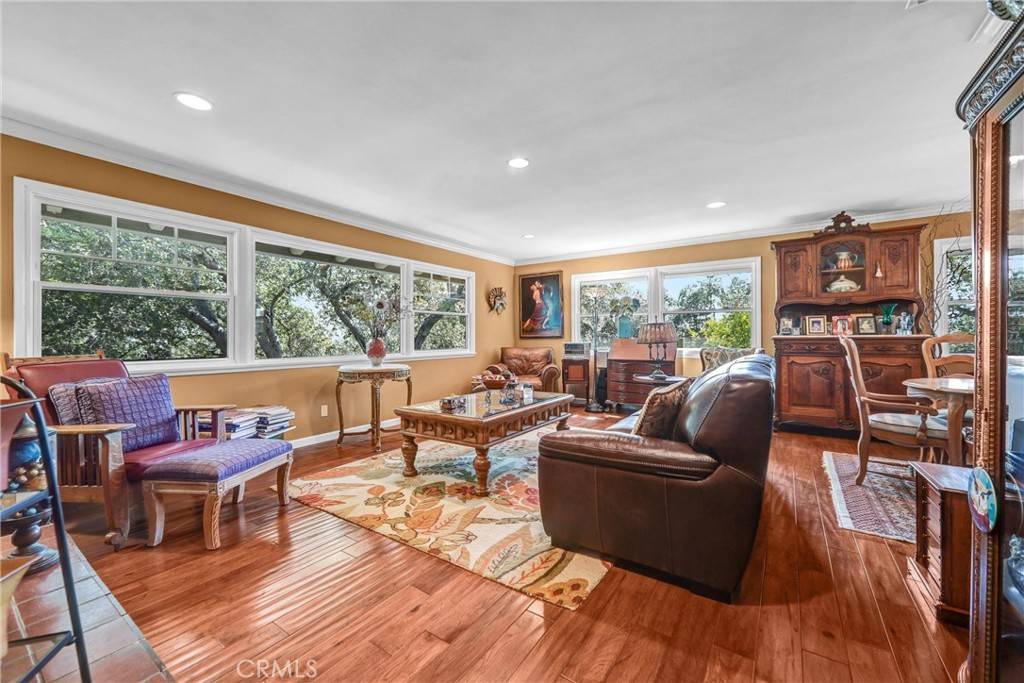 Monrovia, CA 91016,337 Meadow LN