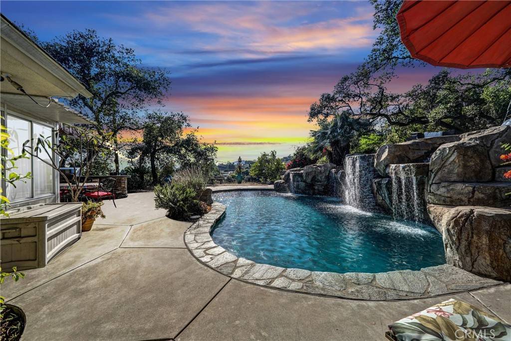 Monrovia, CA 91016,337 Meadow LN