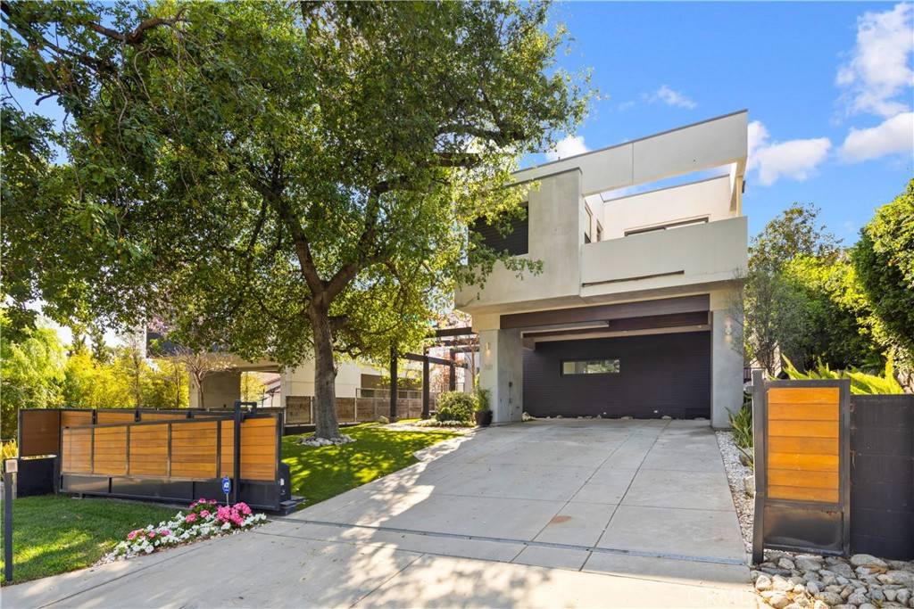Sierra Madre, CA 91024,321 Camillo RD